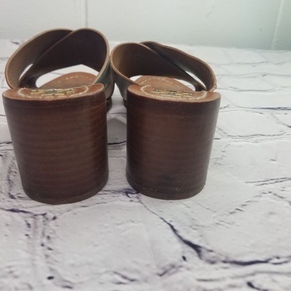 Tory Burch Montrose mirrores silver criss cross sandals - Picture 5 of 11